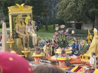 Heather's Award Winning Float at the Rosebowl Parade